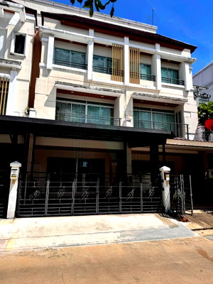 Townhouses for sale Bangkok : 📌 For Sell Town house BAAN KLANG KRUNG THE ROYAL VIENNA RATCHAVIPHA - RATCHADAPHISEK 3-story 3 bedroom 3 bathroom