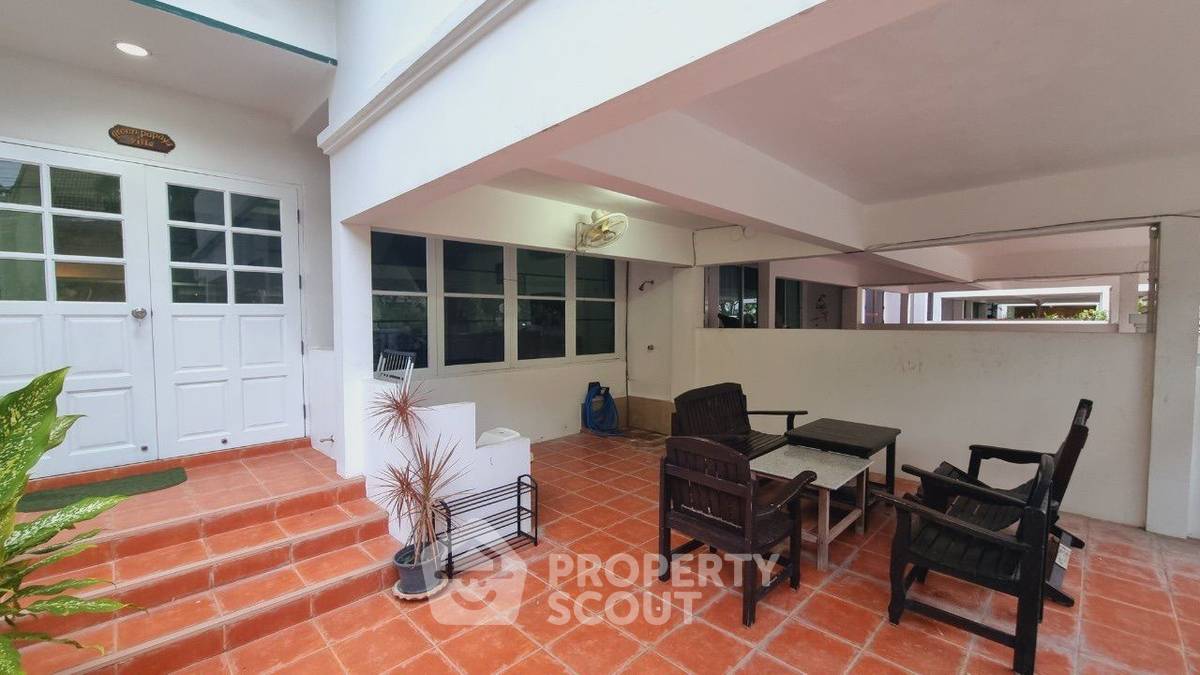 picture 4-BR 270 Sqm Townhouse At Baan Thai Villas, Khao Takiab (ID 2049581) - 6/8
