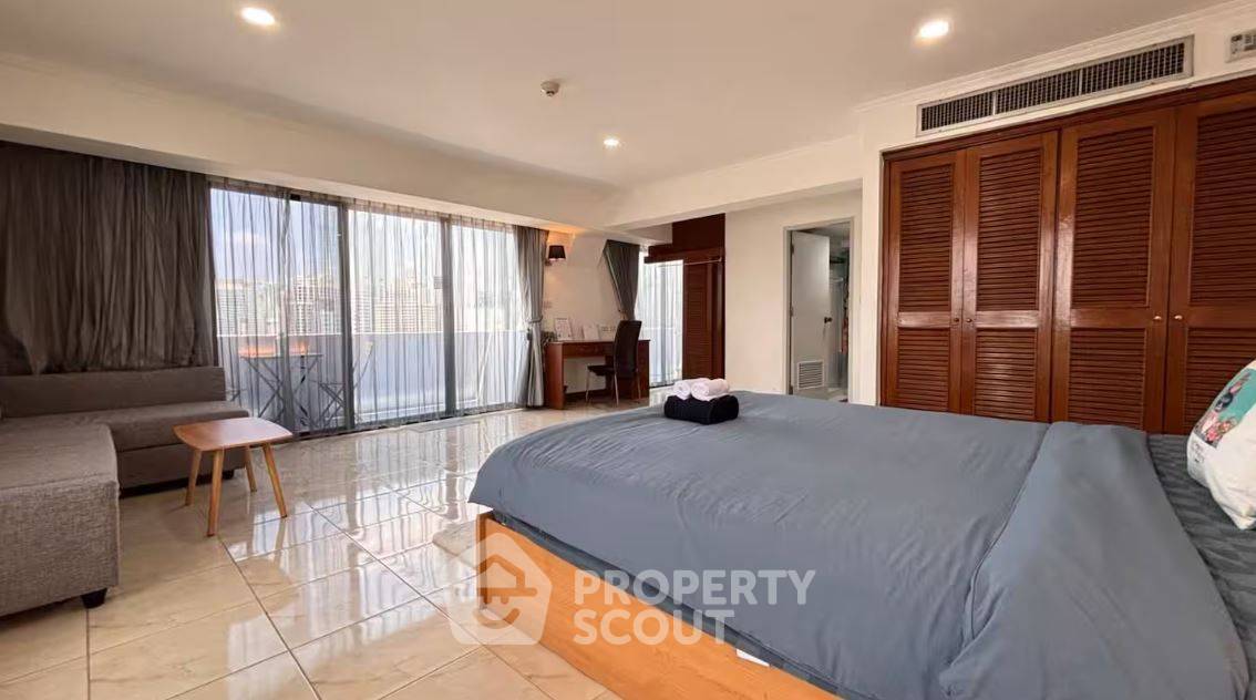 picture 26th-Floor 1-BR At Omni Tower, 400m To BTS Nana (ID 3192875) - 3/10