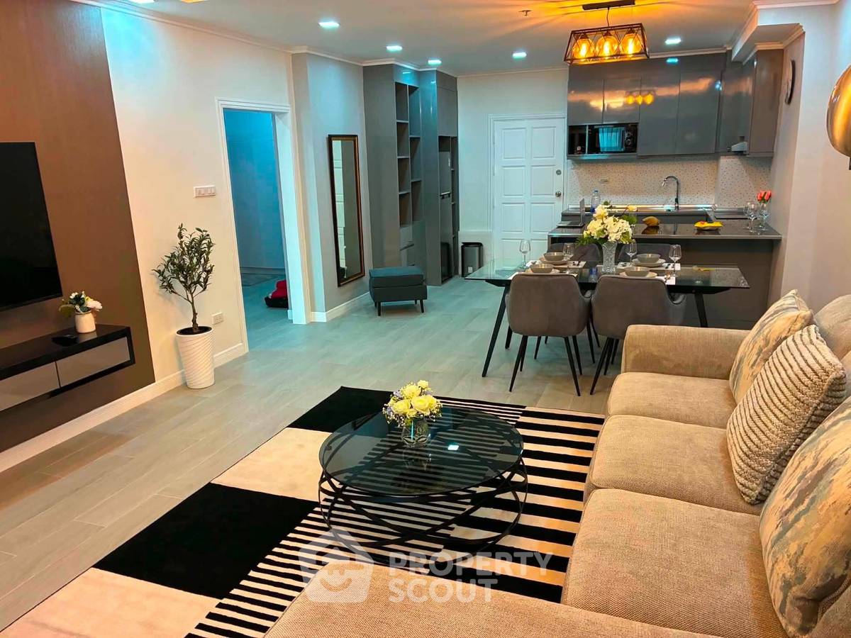 รูป คอนโด 2 ห้องนอน ขนาด 96 ตร.ม. ขายที่ View Talay 5 Condominium Jomtien (ID 3194646) - รูปที่ 2/13