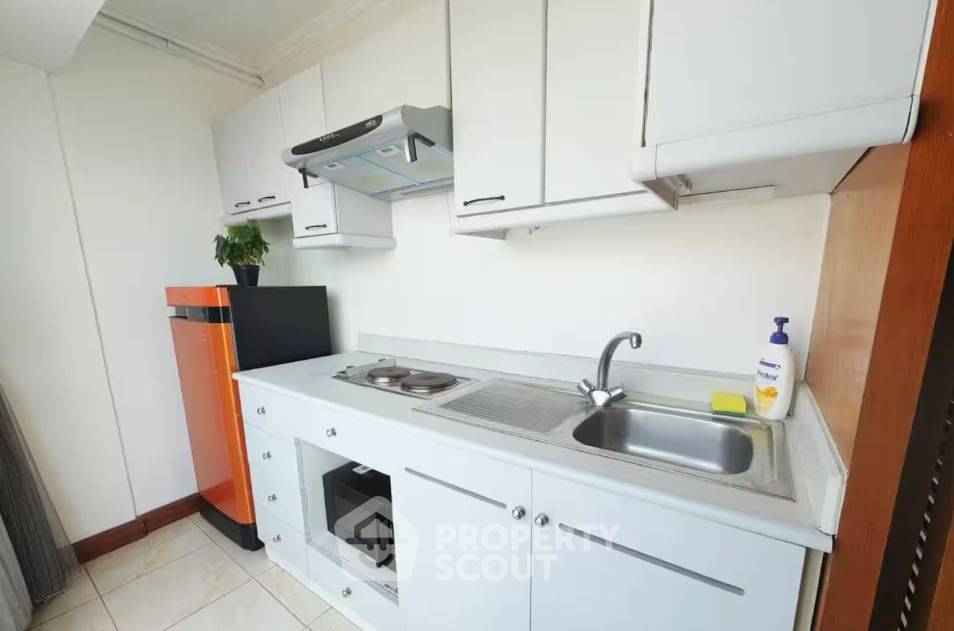 picture 26th-Floor 1-BR At Omni Tower, 400m To BTS Nana (ID 3192875) - 8/10