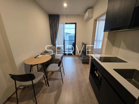 1 Bed Large Room City View Fully furnished New Condo Good Location Close To MRT Phra Ram 9  220 m.  @  NUE District R9