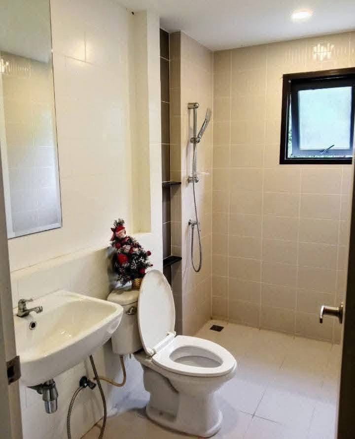 รูป 🏡✨ ให้เช่าบ้านเดี่ยวหรู Centro รามอินทรา – จตุโชติ 4 ห้องนอน 3 ห้องน้ำ บ้านแต่งครบ พรีเมียมทั้งหลัง | ทำเลติดคลับเฮาส์และสระว่ายน้ำ - รูปที่ 7/11