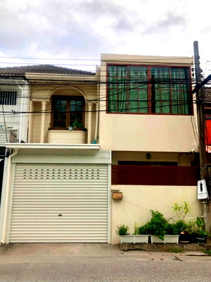 เช่าทาวน์โฮม ถนนเทียมร่วมมิตร : HR3758ให้เช่าทาวน์เฮ้าส์ 2 ชั้น รีโนเวทหรู สไตล์ Modern Chinese มบ.อยู่เจริญ ซ.รัชดา 18 - ห้วยขวาง ใกล้ MRT ห้วยขวาง