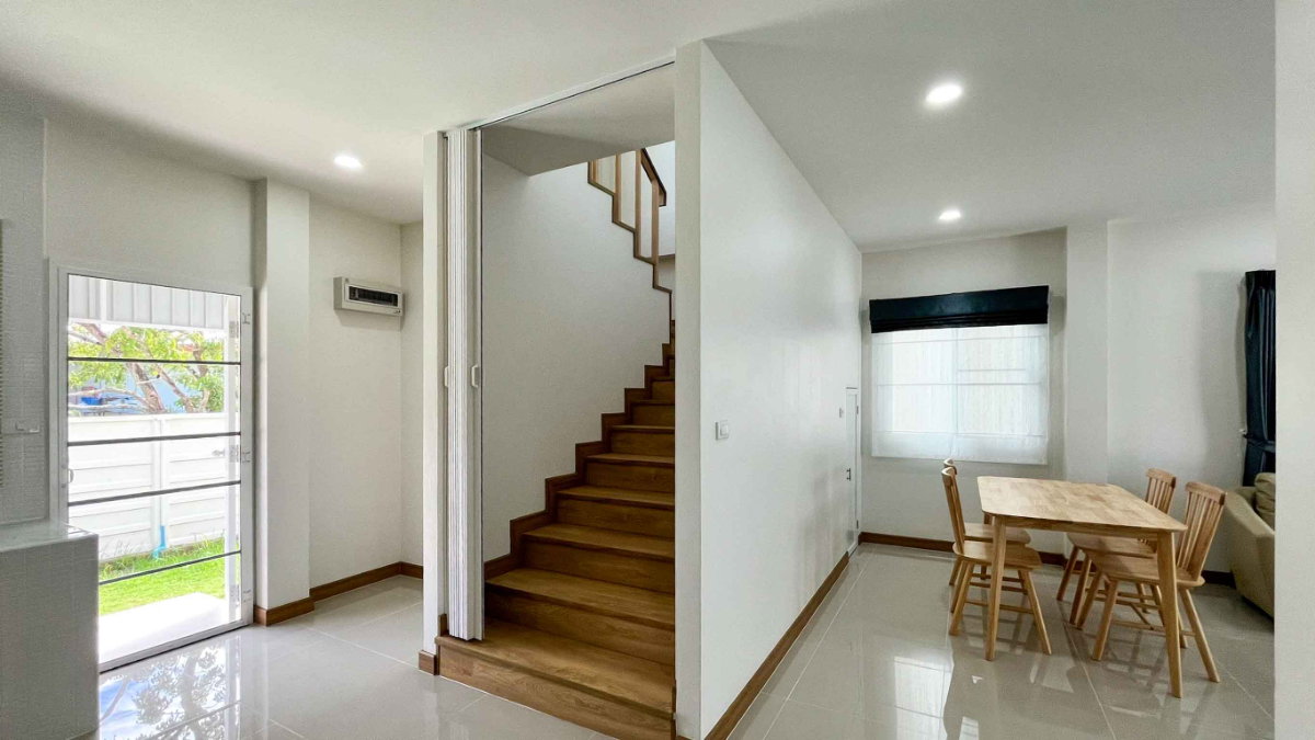 รูป 🏡 บ้าน 2 ชั้นให้เช่า ใกล้โรงเรียนนานาชาติปัญญาเด่น และกาดฝรั่ง หางดง ตกแต่งสไตล์มินิมอล | เฟอร์นิเจอร์ครบ | พร้อมเข้าอยู่ - รูปที่ 8/18