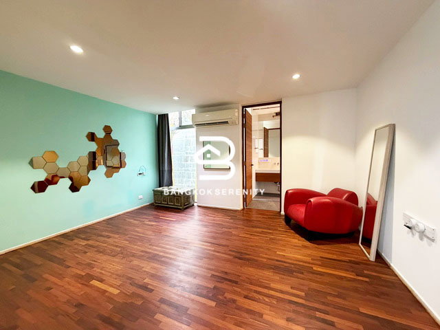 picture Pool Villa for sale at Windmill Golfcourse - 15/32