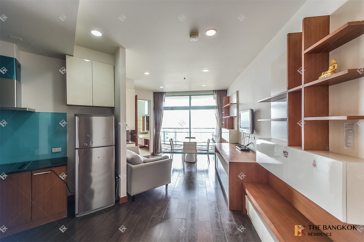 picture High-potential Location, Convenient Travel Chatrium Residence Riverside Bangkok - 1/10