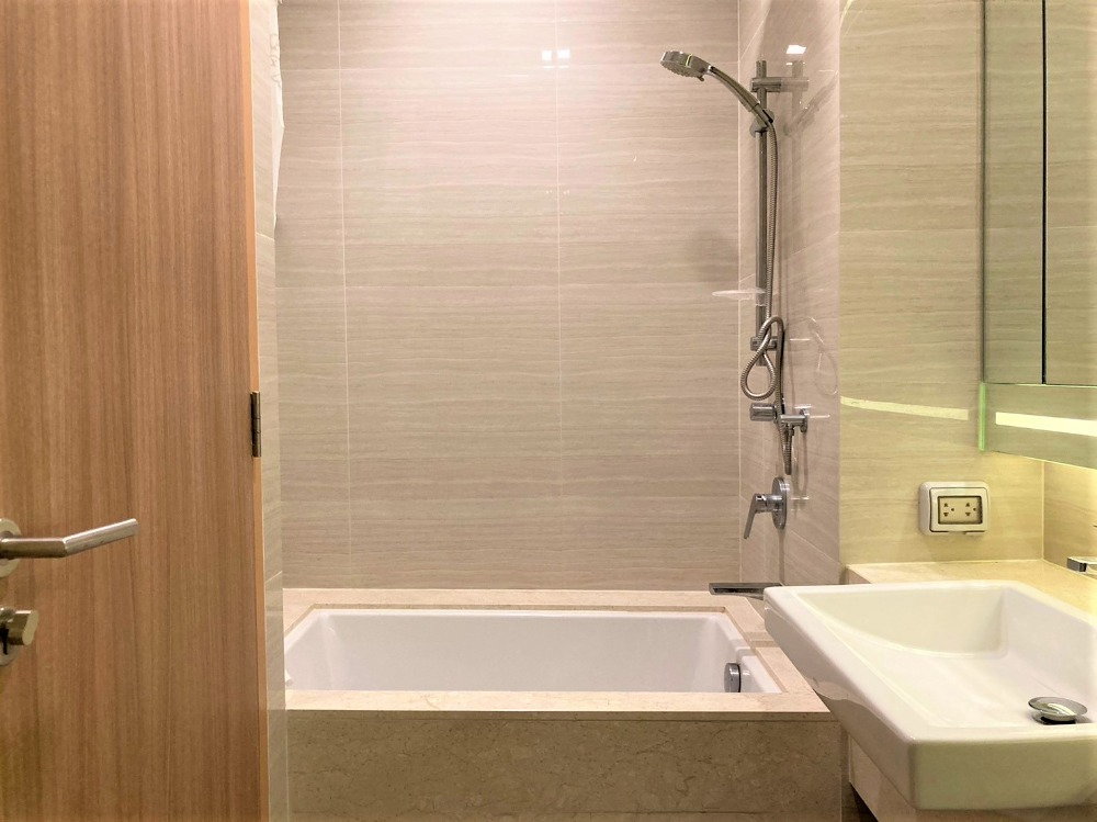 รูป ห้องกว้าง - (For Rent/ให้เช่า) Noble BE33 Sukhumvit [BTS Phrom Phong] - รูปที่ 6/7