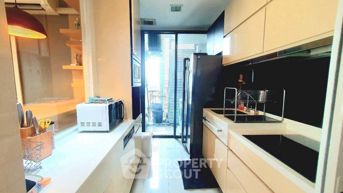 รูป ใกล้ BTS ปุณณวิถี 100 เมตร | คอนโด 2 ห้องนอน The Room Sukhumvit 62 (ID 3192405) - รูปที่ 5/12