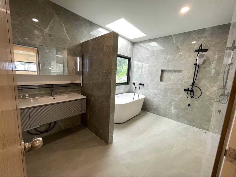 picture LTH16058 - Spacious House for Sale Lat Phrao–Chokchai 4 | 320 sq.m. | 4 Beds 3 Baths | 4 Parking | 18.5 MB - 8/10