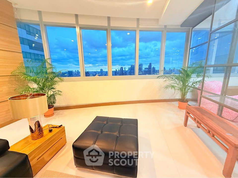 รูป 260 ตร.ม. 3 ห้องนอน ชั้น 40-41 Millennium Residence @ Sukhumvit Condominium BTS อโศก (ID 3194046) - รูปที่ 5/27