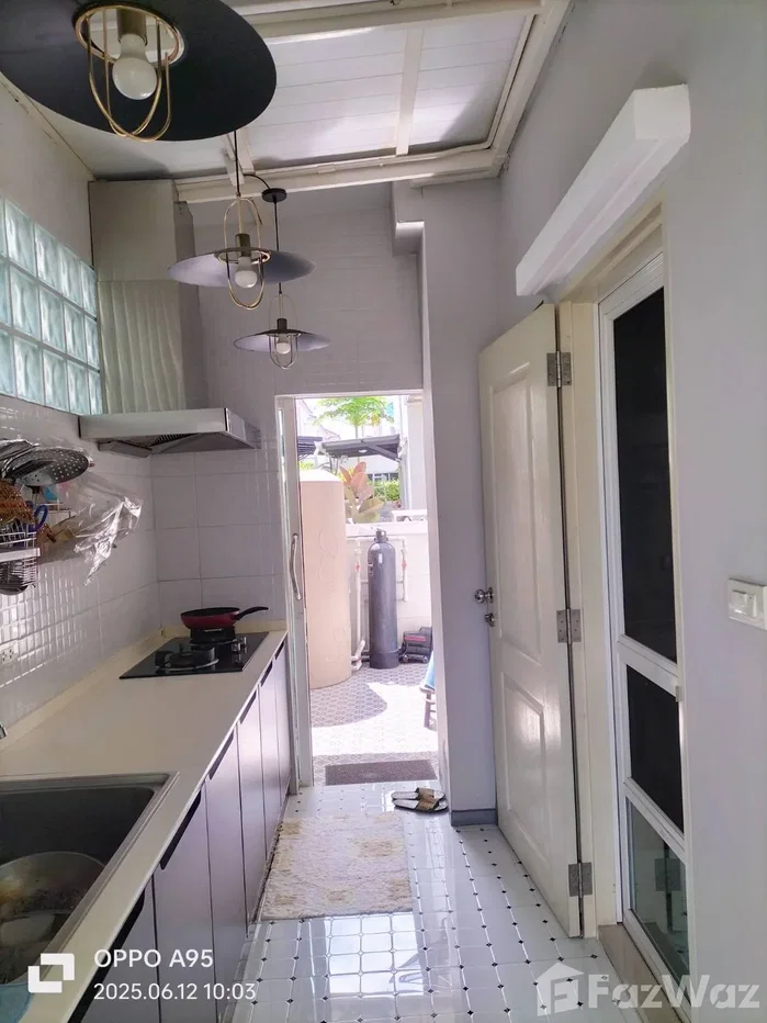 รูป บ้านสวยหลังหัวมุม บิวท์อินแบบโมเดิร์นสวย พร้อมเข้าอยู่ 5586179 - รูปที่ 5/6