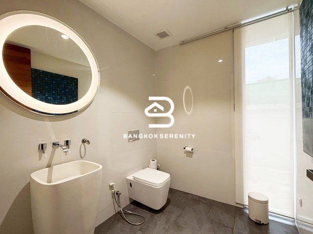 picture Pool Villa for sale at Windmill Golfcourse - 13/32
