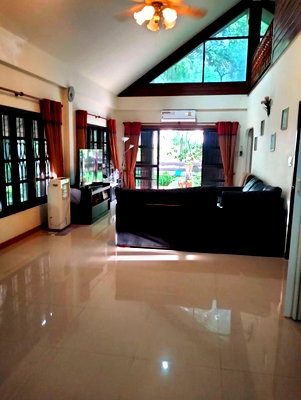 Houses for sale Nakhon Ratchasima : For Sale: 2-Rai Vacation Home with Unique Treehouse in Khanong Phra, Pak Chong