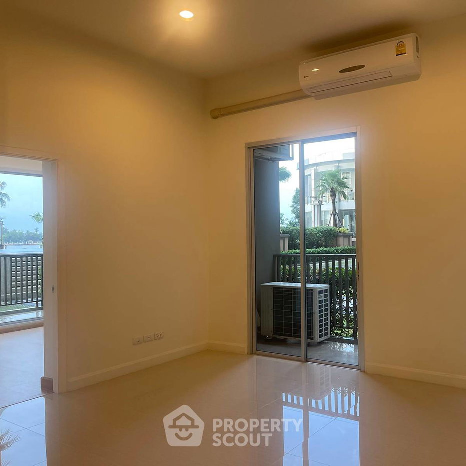 picture Great Value 2-BR Manor Sanambinnam Near MRT Phra Nang Klao Bridge (ID 977579) - 6/14
