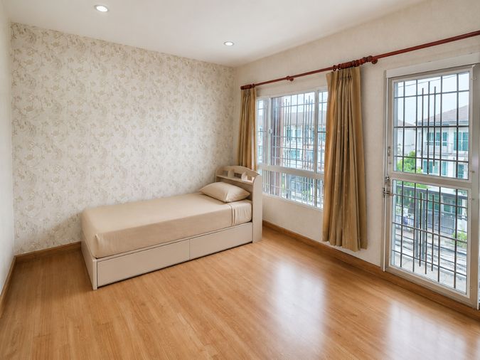 3-bed townhouse for sale, 150 sqm, 26 sq wah, THE PLANT CITI NAVAMIN