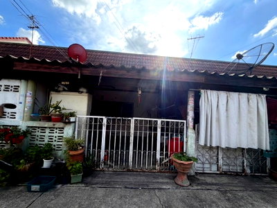 ทาวน์โฮม อิมพีเรียล เวิลด์ สำโรง : 🔥 ทาวน์เฮ้าส์ชั้นเดียว ราคาเพียง 1.2 ล้าน! 🏡 หมู่บ้านศิริสุข 
