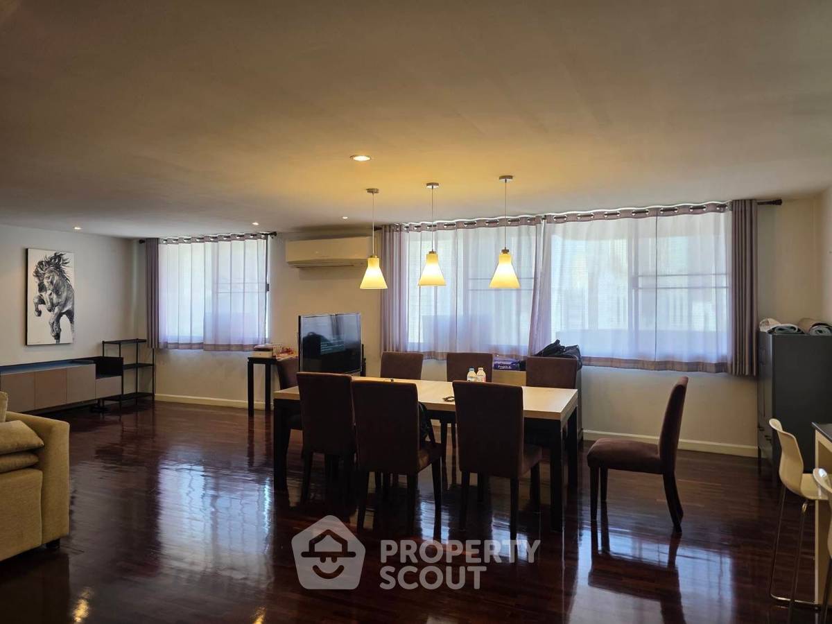 picture Spacious 3-BR 240 Sqm At DS Tower 1 Near BTS Phrom Phong (ID 3191623) - 4/8