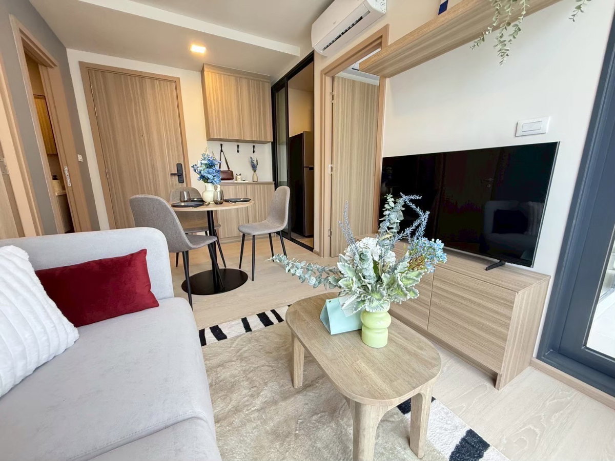 picture Ready to move in Condo near Central - 6/14