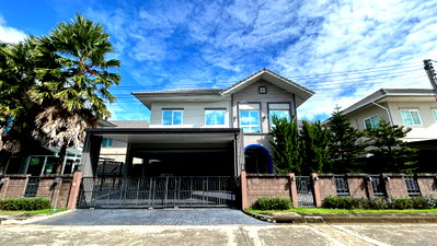 Houses for rent Chiang Mai : Luxury Homes, Laddarom Elegance, Ruamchok, 2 Houses Available, in a premium residential community.