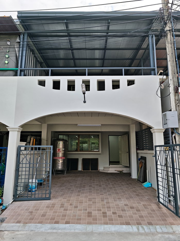 รูป #ให้เช่าบ้านสุขุมวิท77 #ให้เช่าบ้านอ่อนนุช  #ให้เช่าทาว์นโฮมอ่อนนุช 3 ชั้น ถนนสุขุมวิท ถนนอ่อนนุช ซอยอ่อนนุช17 ขนาด 21.2 ตรว.  260 ตรม.  - รูปที่ 1/34
