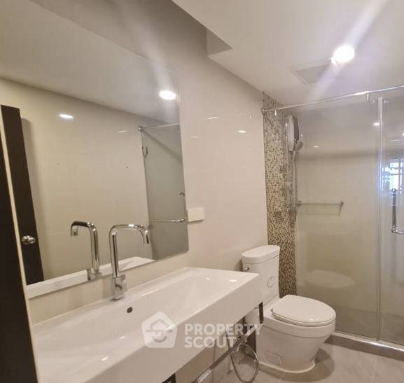 รูป คอนโด 3 ห้องนอน Royal Castle Sukhumvit ใกล้ BTS พร้อมพงษ์ (ID 3132507) - รูปที่ 2/15