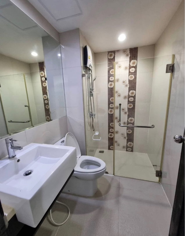 picture  The Kris 4 Extra  for rent ✨ Fully furnished - 4/6