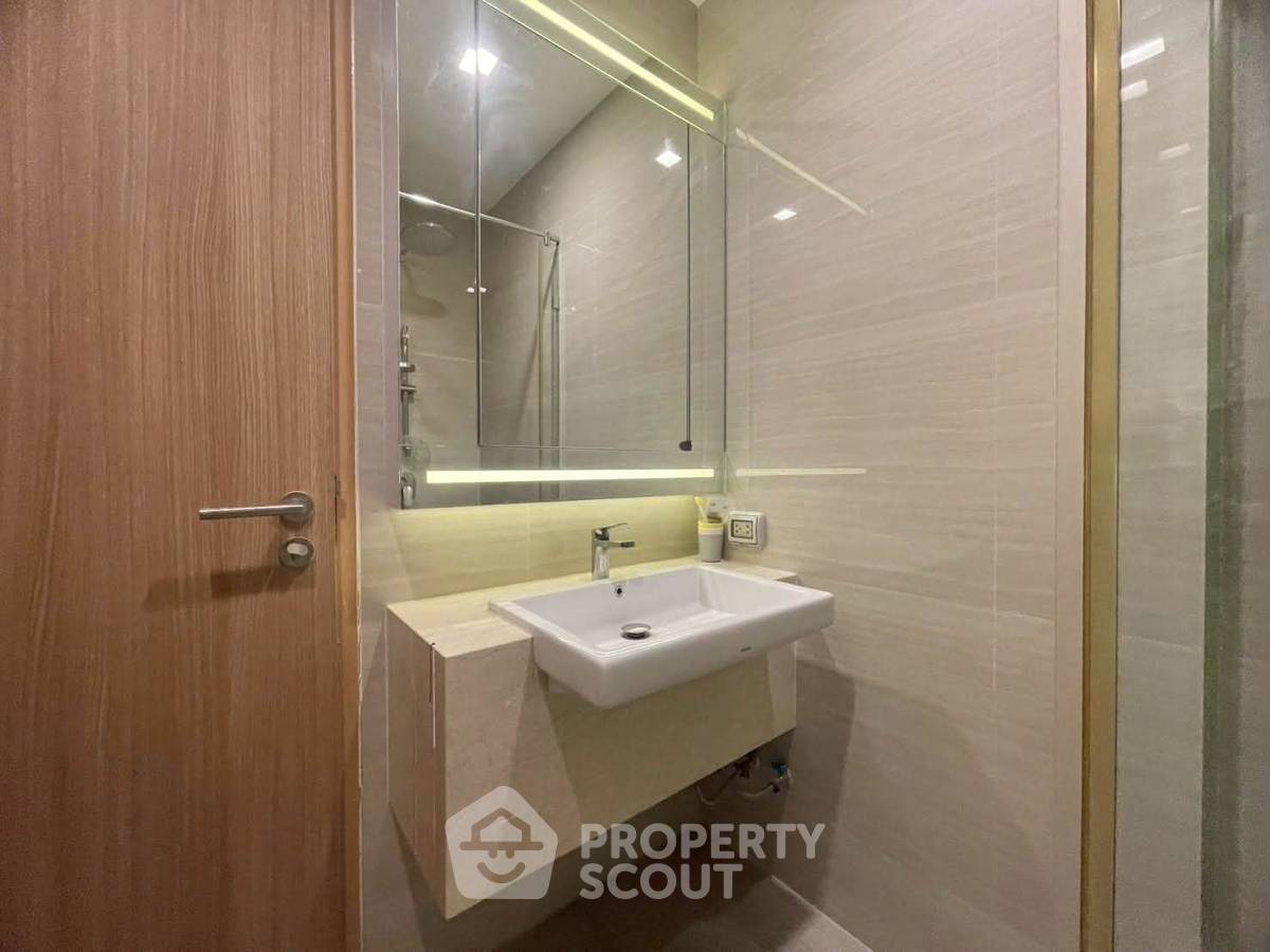 picture 19th-Floor 3-BR Condo At Noble Be 33 Near BTS Phrom Phong (ID 3193457) - 17/18