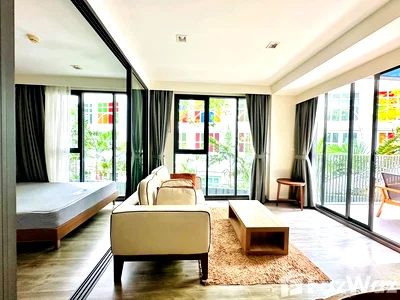 Condos for rent : Luxury 2-Bedroom Condo for Rent at The Deck Patong 6677275