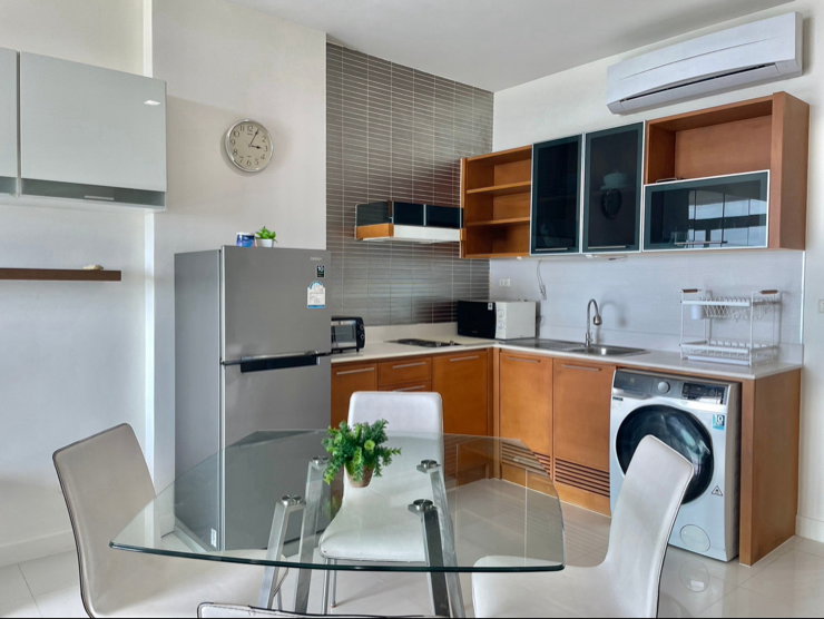 picture For rent: Casalunar Paradiso condo, beachfront in Bang Saen. - 3/6