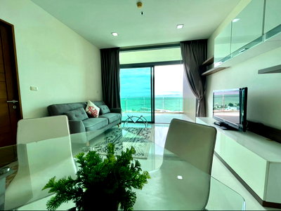 Condos for rent : For rent: Casalunar Paradiso condo, beachfront in Bang Saen.