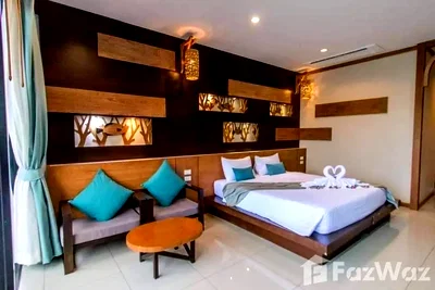 Townhouses for sale Phuket : 3 Bedroom Townhouse for sale in Patong, Phuket  6675667