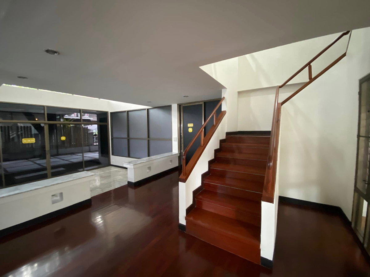picture [VR0682] 🔥 90,000/Month | Single House Home Office Pracha Uthit - Ramindra Expressway Land 140 Sq.w. Usable 390 Sq.m. 12 Rooms  Allowed 5 Parking🔥 - 6/10