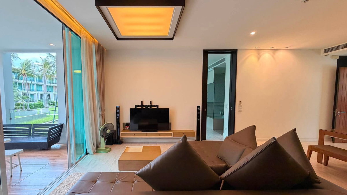 picture Ocas Hua Hin | Price 50,000 THB | Beachfront condo, large room, great location, ready to move in. - 4/17