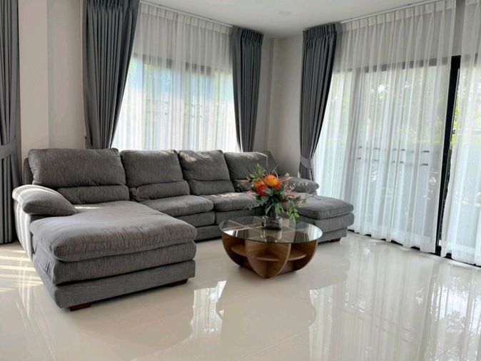 ให้เช่าบ้านเดี่ยว 4 ห้องนอน 274 ตร.ม. 63 ตร.ว. เซนโทร วิภาวดี