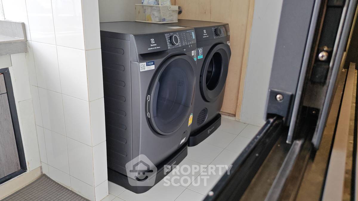 picture 265 Sqm 3-BR At Regent On The Park 2, BTS Thong Lor (ID 3192659) - 18/18