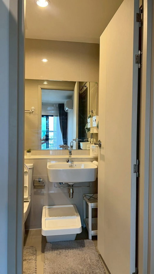 picture Condo For Rent Aspire Erawan Prime Close to BTS Erawan 1 Bedplus 35 sq. m lease 15000- - 12/18