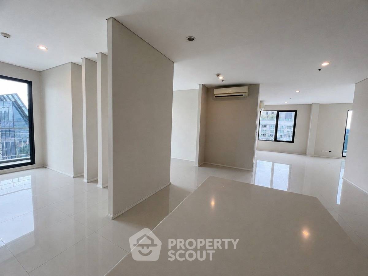 picture 42nd-Floor 5-BR 301 Sqm Villa Asoke 200m To MRT Phetchaburi (ID 3194622) - 12/13