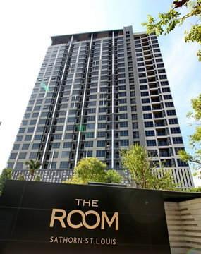 ✨ For Sale: The Room Sathorn - TanonPun Condo ✨  💰 Only 12,500,000 THB