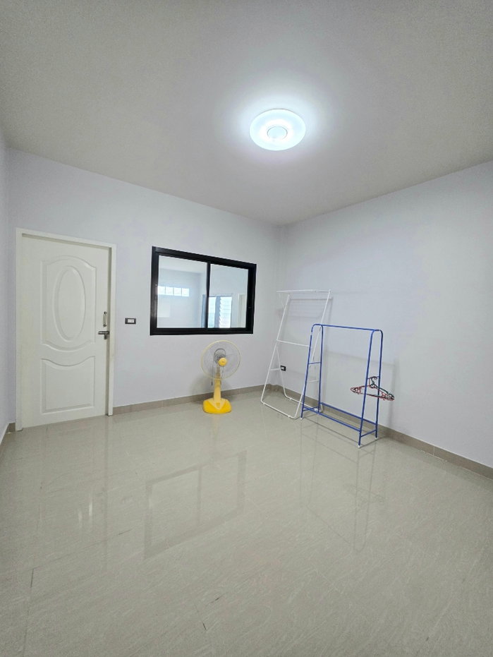 รูป บ้านเดี่ยว ชั้นเดียว พื้นที่กว้างขวาง รับน้องสัตว์เลี้ยง 3ห้องนอน - รูปที่ 10/19