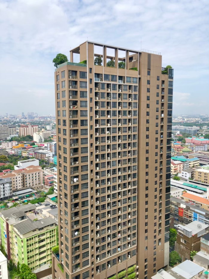 picture For rent: Exclusive Corner Unit at Le Luk Condo – Steps from BTS Phra Khanong - 56/66