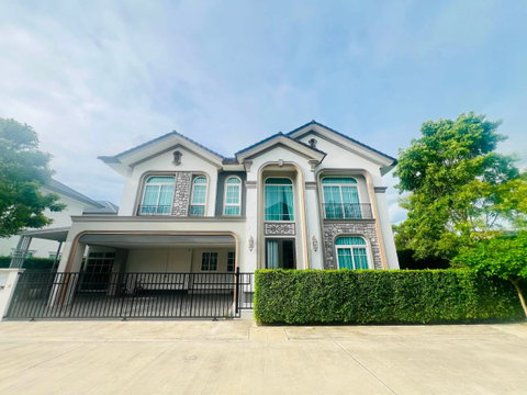 CO69-005 For Rent: Luxurious European-style detached house, GRANDIO Bangna Km. 5, near MEGA Bangna.