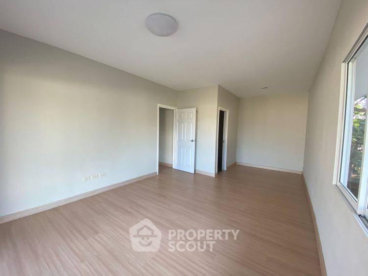 picture 3-BR House At กาญจน์กนกวิลล์ 15 Nong Phueng, Chiang Mai (ID 3185963) - 3/13
