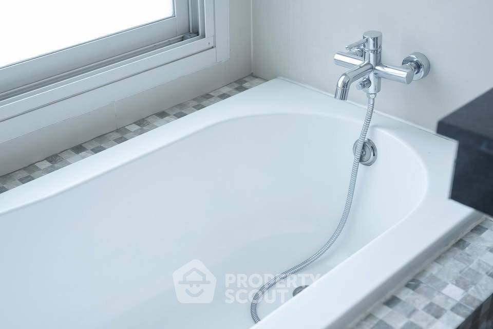 picture Spacious 2-BR 110 Sqm At Noble Ora Near BTS Thong Lor (ID 3193334) - 15/15