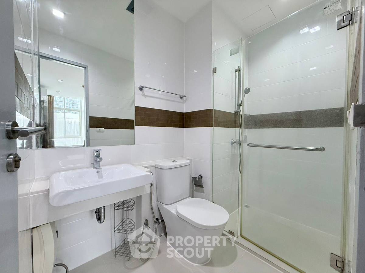 picture 60m To BTS On Nut | 2-BR Condo At Ideo Verve Sukhumvit (ID 3189411) - 15/17