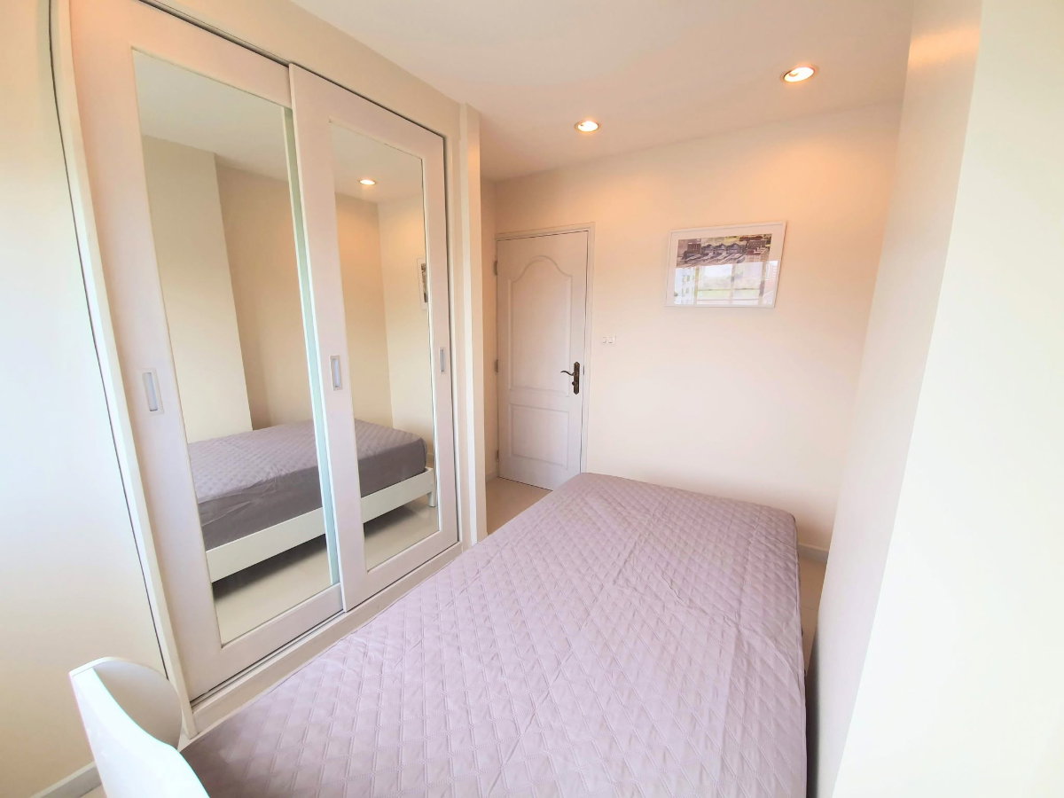picture 2BR 60SQM Near BTS Bearing Only 17K | Short-Term Available - 5/10