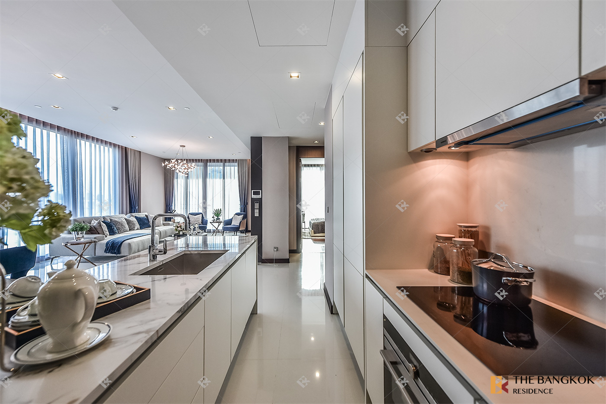 picture Q1 Sukhumvit Luxury Condo at Special Price near BTS Nana - 7/10