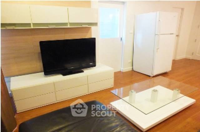 picture 2-BR Condo At Condo One X Sukhumvit 26 Near BTS Phrom Phong (ID 514210) - 2/6