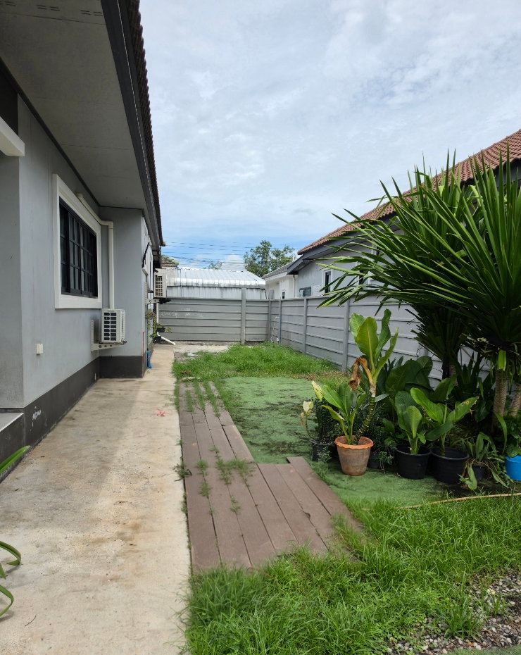 รูป บ้านเดี่ยว ชั้นเดียว พื้นที่กว้างขวาง รับน้องสัตว์เลี้ยง 3ห้องนอน - รูปที่ 4/19