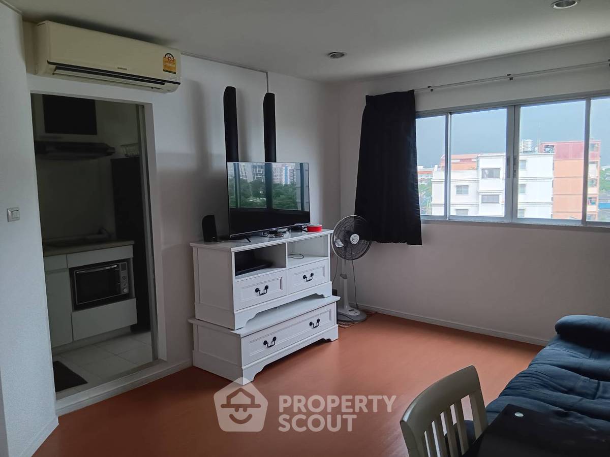 รูป ขายคอนโด 2 ห้องนอน Lumpini CondoTown Nida Seri Thai ย่านคลองกุ่ม (ID 2537264) - รูปที่ 2/10